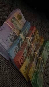 50 Australian dollar - Buy 50 australian dollar note photo review